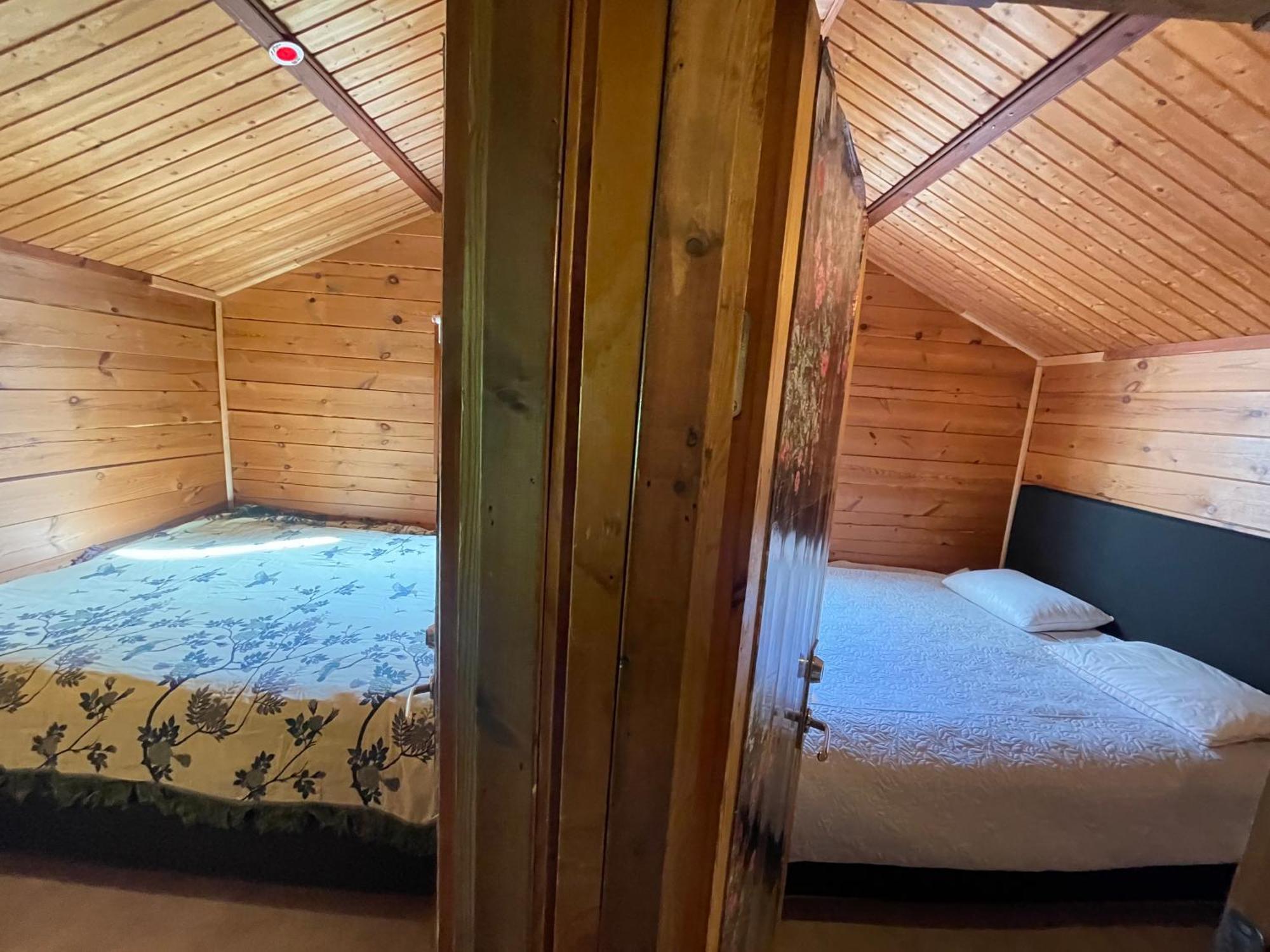 Three Rooms Stuga I Stugby Near National Park Undenäs Exterior foto